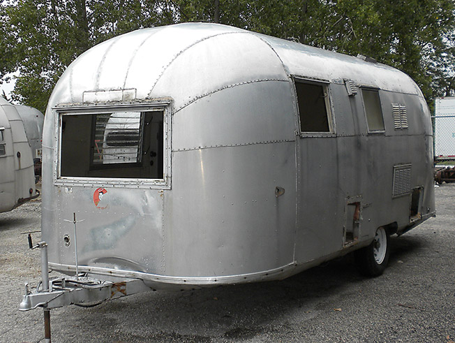 1963 Airstream side sheet replacement in process