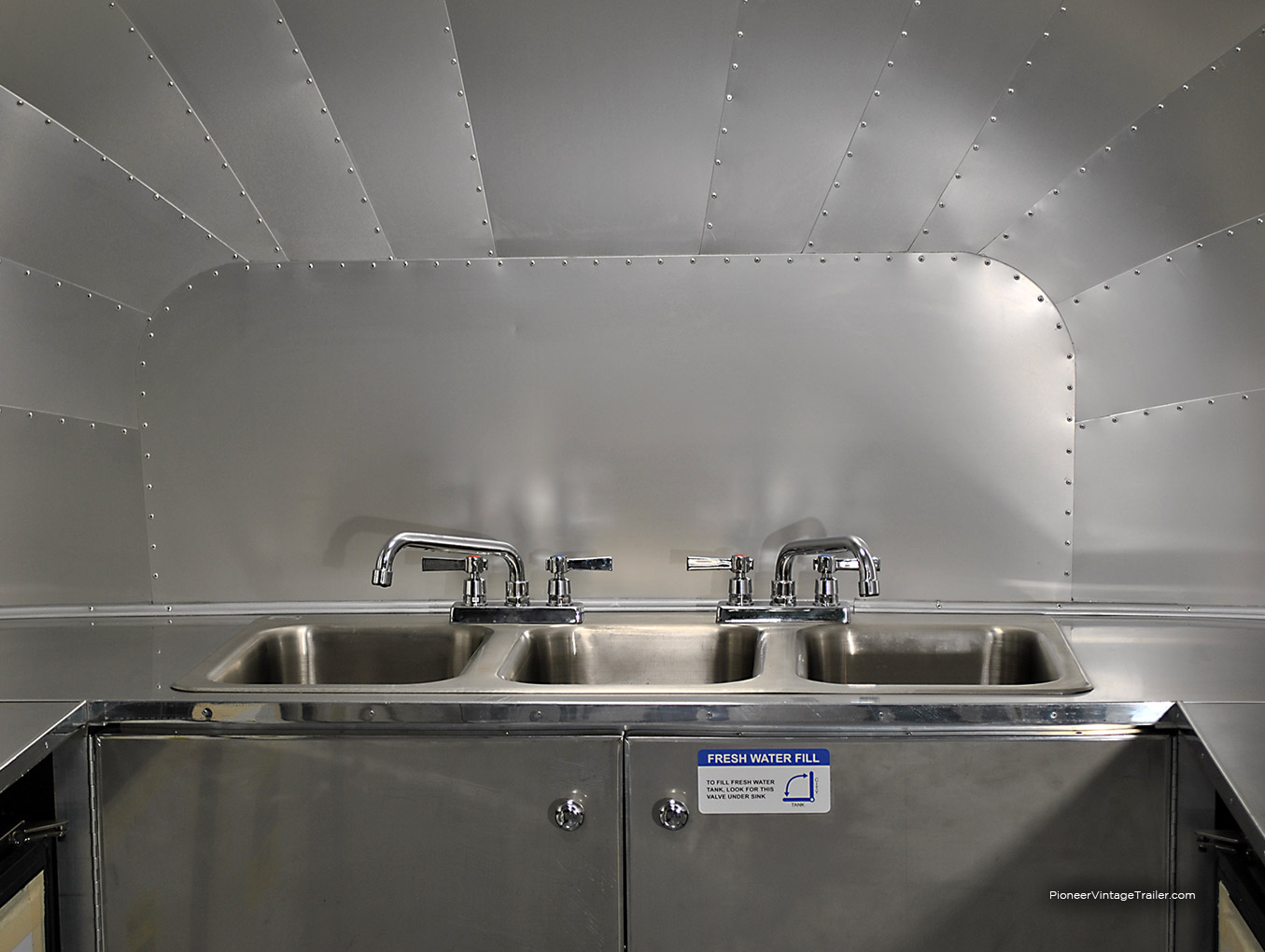 3 basin stainless sink in food trailer