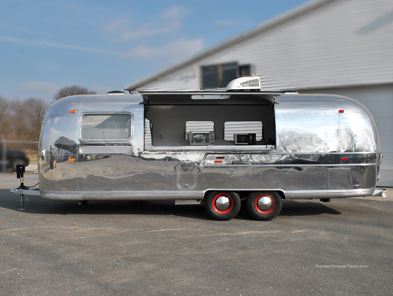 Food truck Airstream trailer