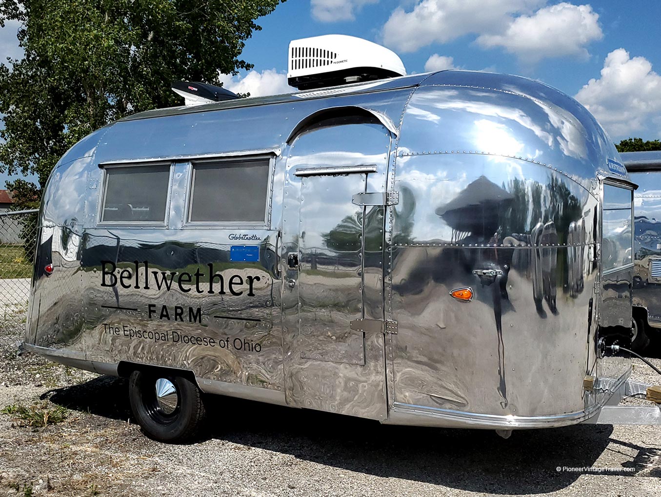 Bellwether Farm soup/sandwich Airstream serving trailer