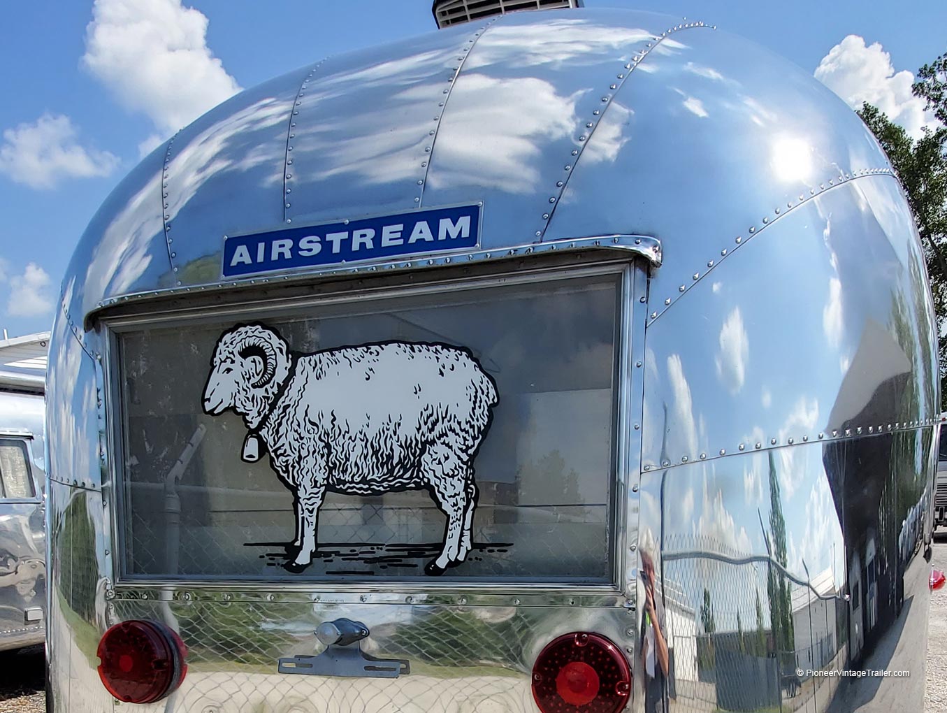 Bellwether Farm Episcopal Diocese Airstream food trailer