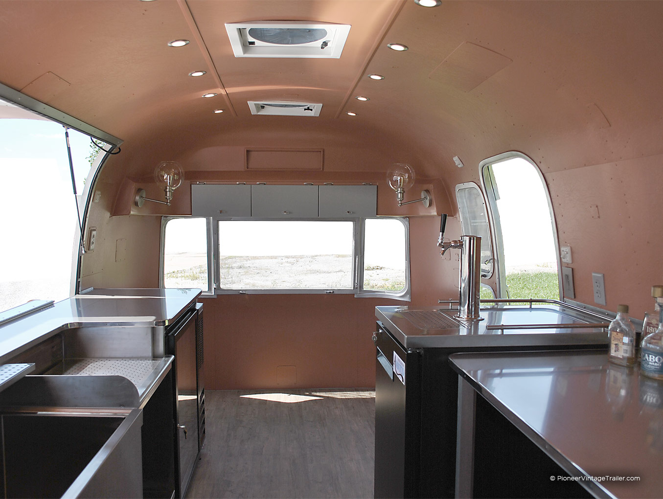 Airstream bar trailer - Dusty Bottle - Reno NV