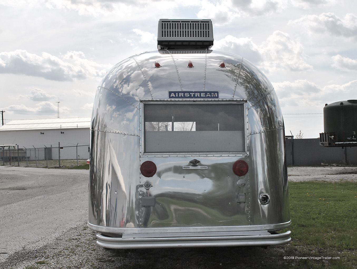 Airstream 62 Globetrotter rear view