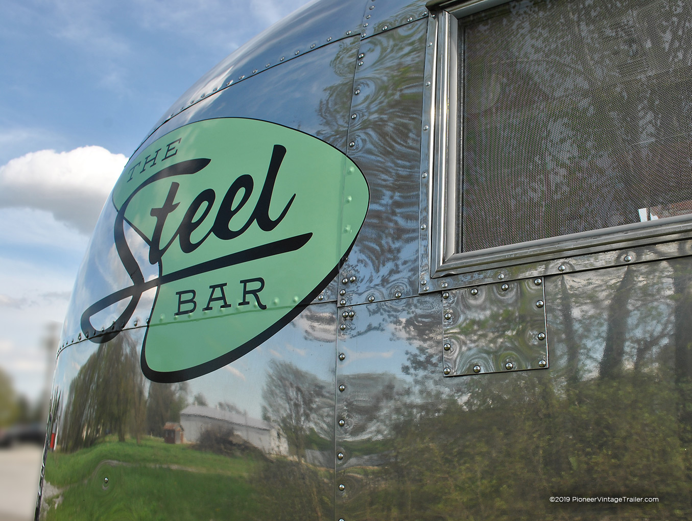 The Steel Bar trailer - Chicago
