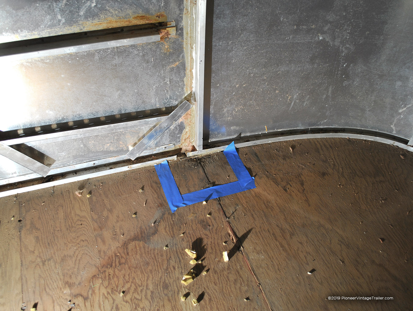 1971 Airstream Tradewind rotted floor