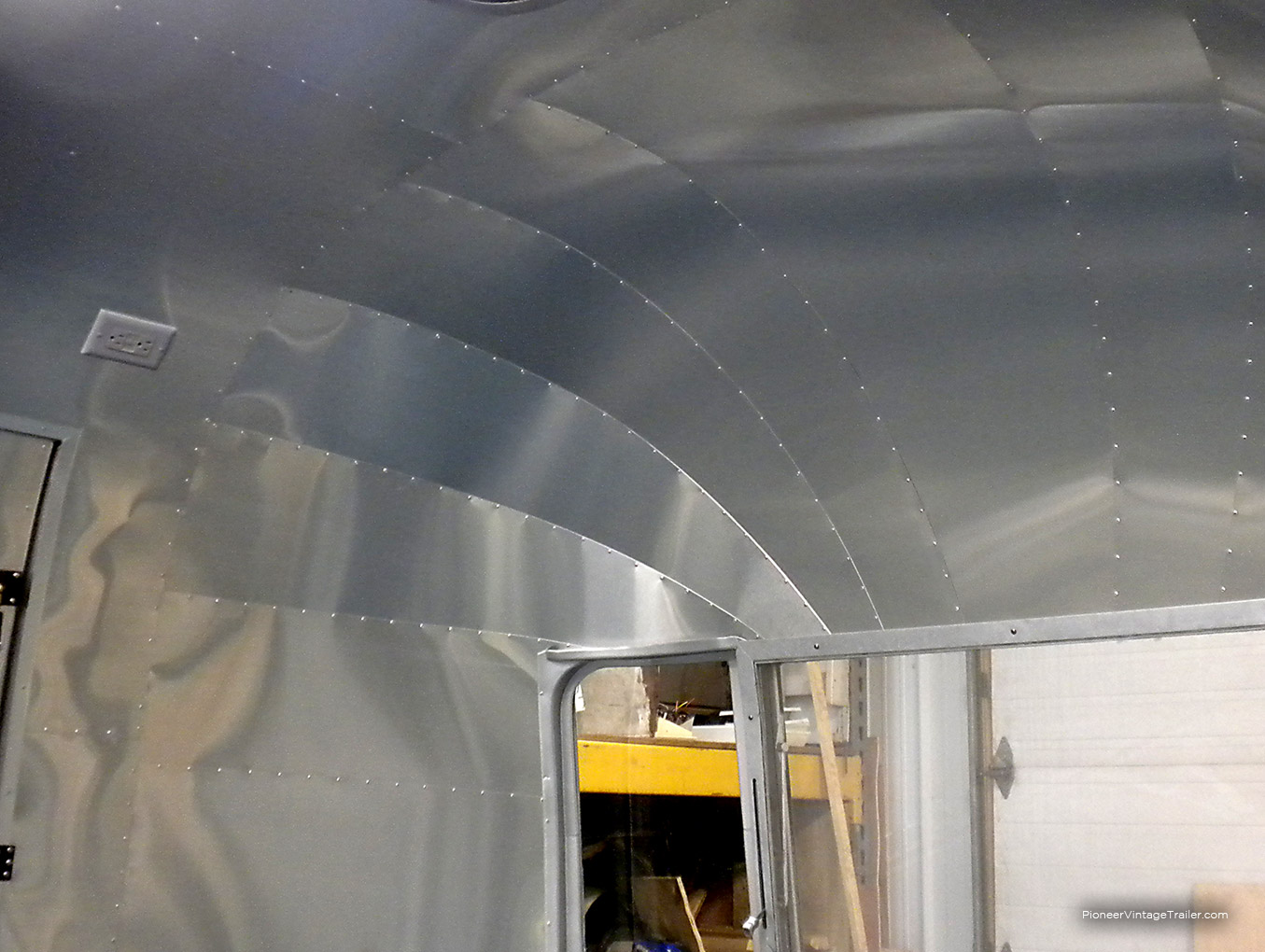 Airstream Safari w/interior all aluminum wrap